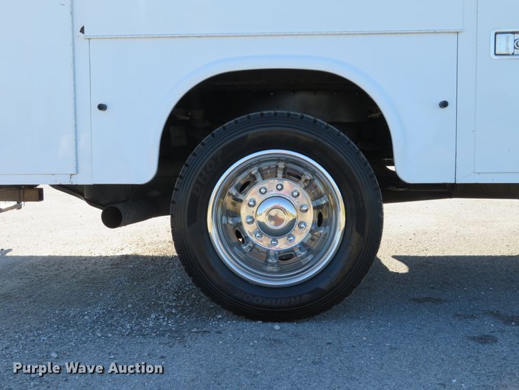 image for item DI3793 2008 Dodge Ram 5500HD  Crew Cab utility truck