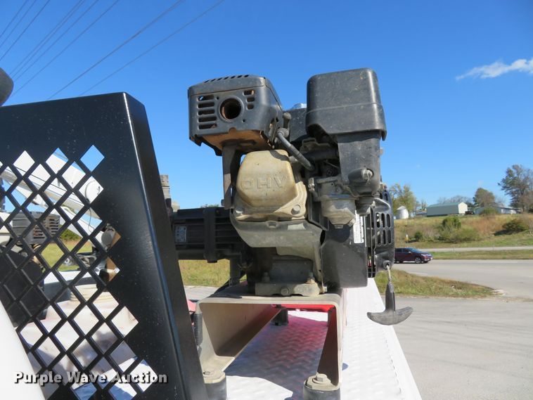 image for item DI3797 2014 Ford F450 Super Duty XL  utility truck with crane