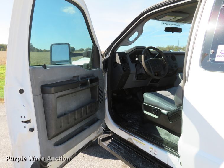 image for item DI3797 2014 Ford F450 Super Duty XL  utility truck with crane