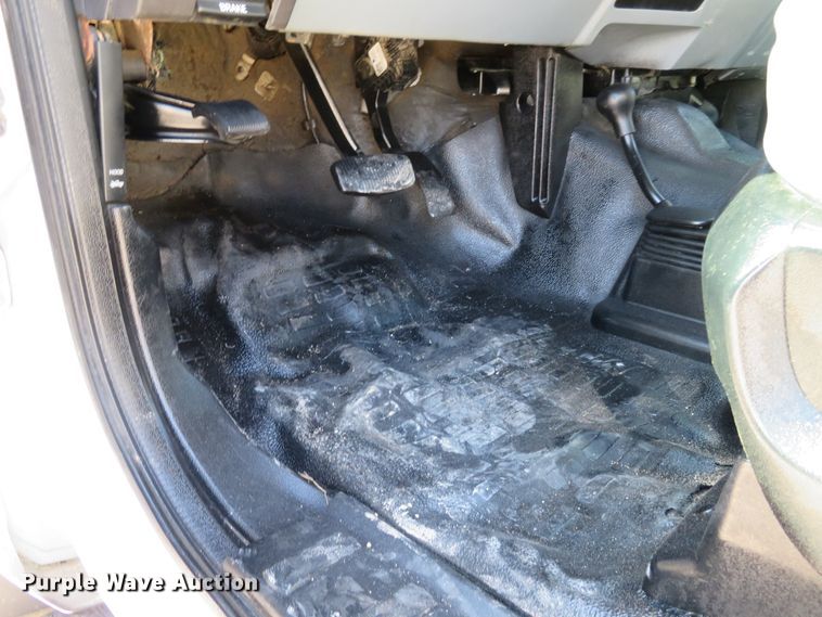 image for item DI3797 2014 Ford F450 Super Duty XL  utility truck with crane