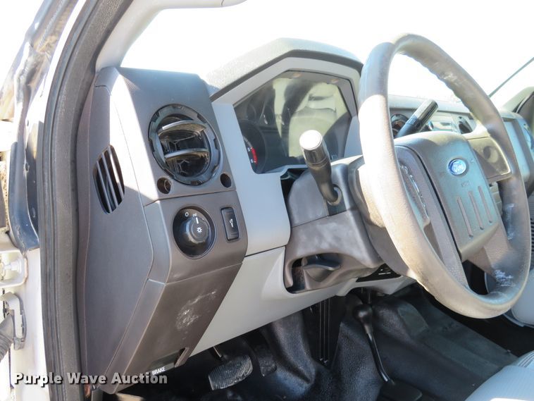 image for item DI3797 2014 Ford F450 Super Duty XL  utility truck with crane