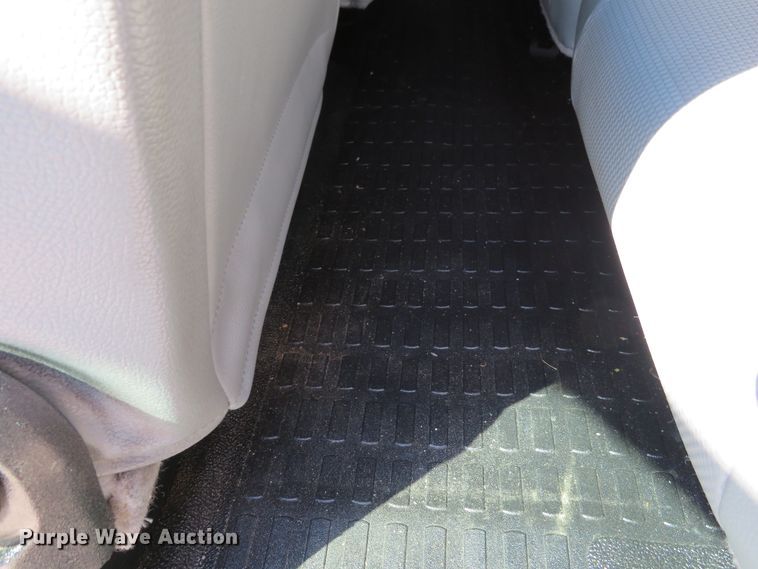 image for item DI3797 2014 Ford F450 Super Duty XL  utility truck with crane