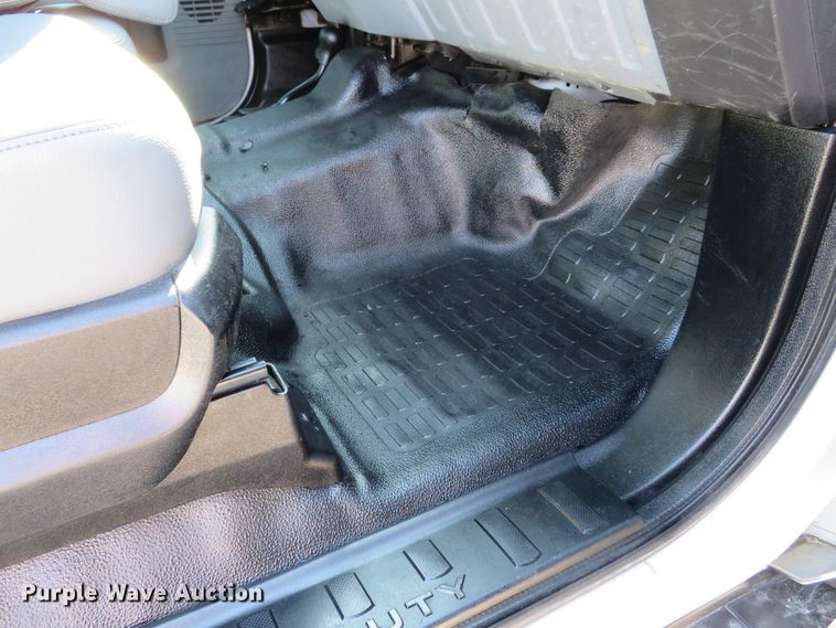 image for item DI3797 2014 Ford F450 Super Duty XL  utility truck with crane