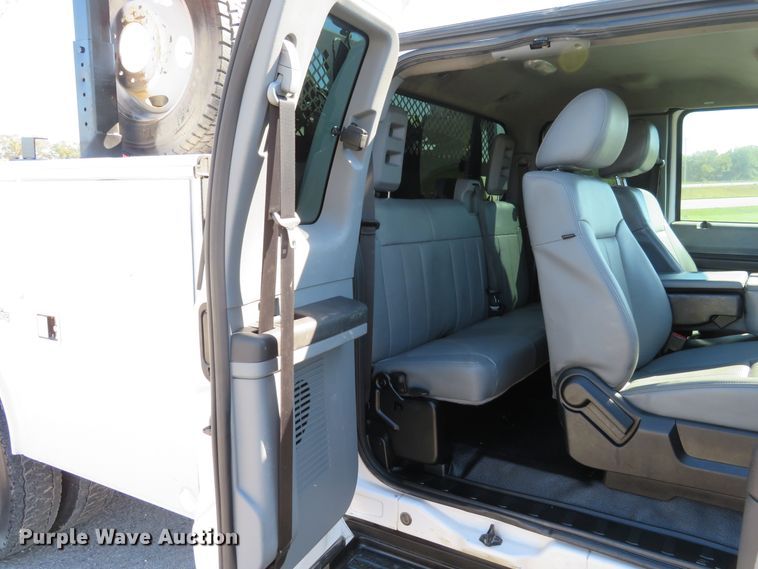 image for item DI3797 2014 Ford F450 Super Duty XL  utility truck with crane