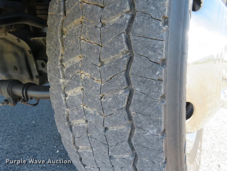 image for item DI3797 2014 Ford F450 Super Duty XL  utility truck with crane