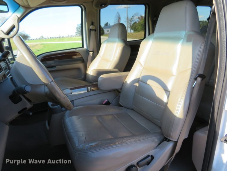 image for item DI3801 2002 Ford Excursion Limited  SUV