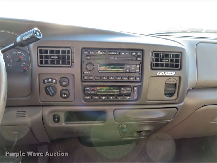 image for item DI3801 2002 Ford Excursion Limited  SUV