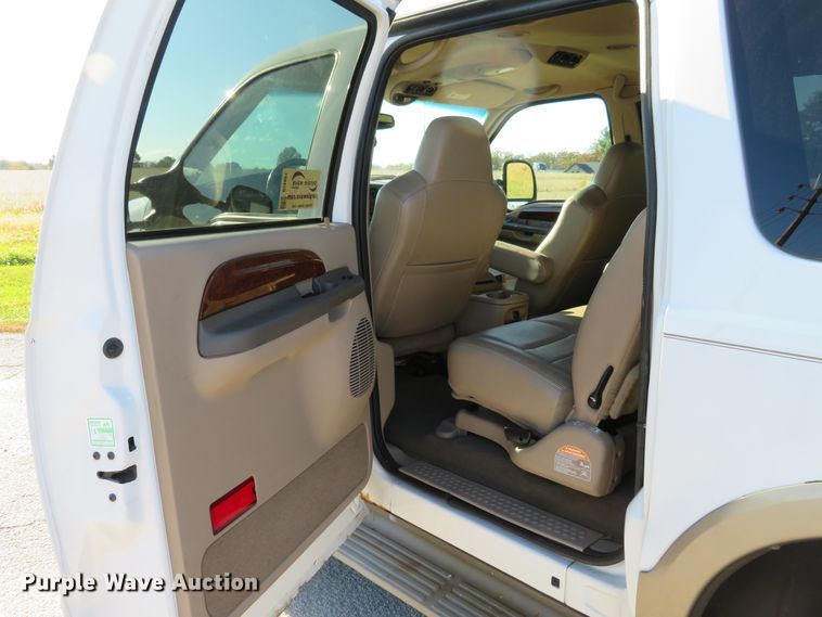 image for item DI3801 2002 Ford Excursion Limited  SUV