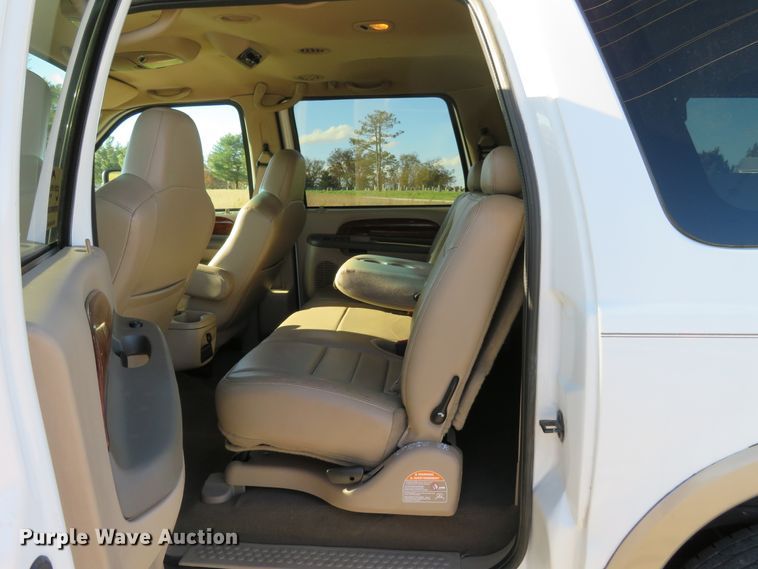 image for item DI3801 2002 Ford Excursion Limited  SUV