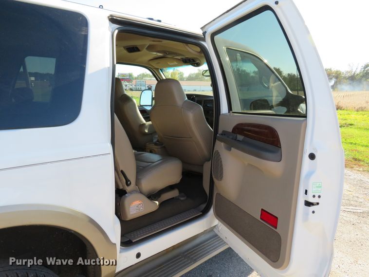 image for item DI3801 2002 Ford Excursion Limited  SUV