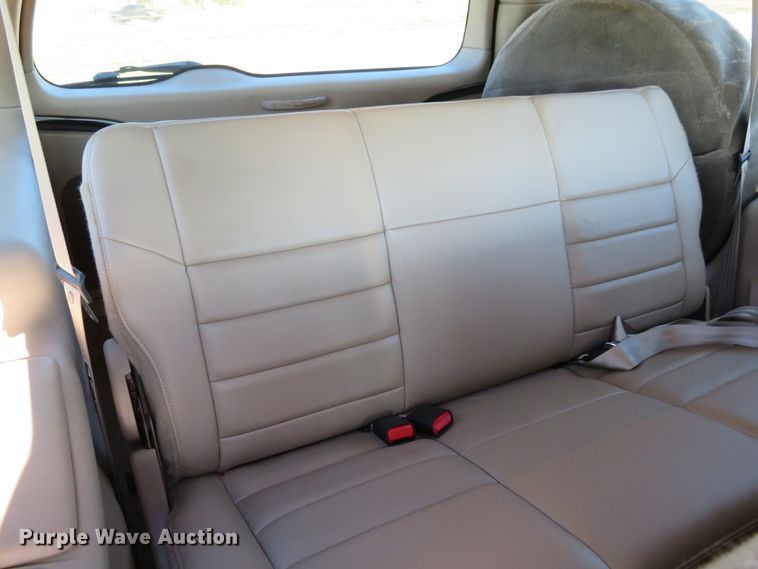 image for item DI3801 2002 Ford Excursion Limited  SUV