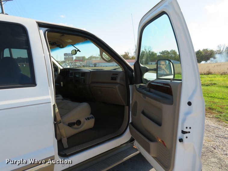 image for item DI3801 2002 Ford Excursion Limited  SUV