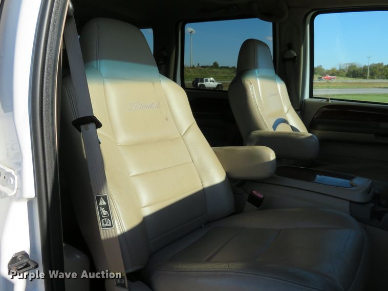 image for item DI3801 2002 Ford Excursion Limited  SUV