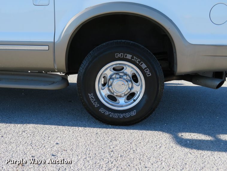 image for item DI3801 2002 Ford Excursion Limited  SUV