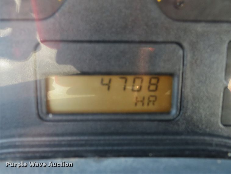 image for item DI3820 2002 International 7300  oil distributor truck