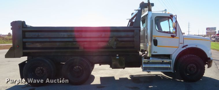 image for item DI3828 2008 Freightliner Business Class M2  dump truck