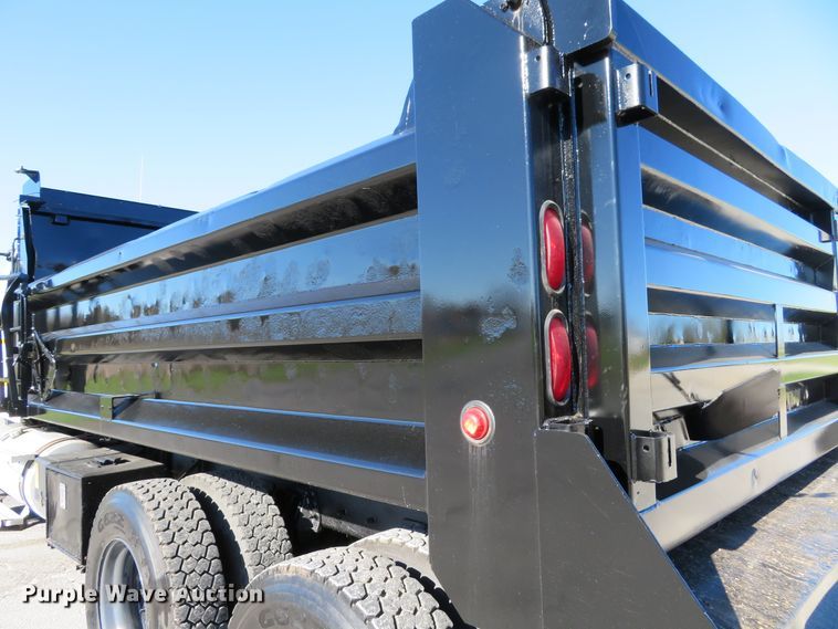 image for item DI3828 2008 Freightliner Business Class M2  dump truck