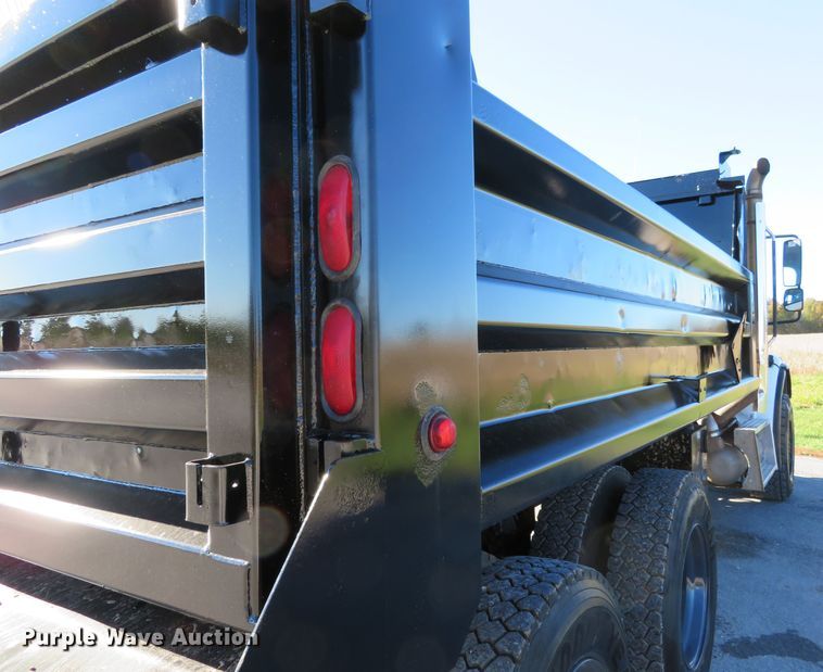 image for item DI3828 2008 Freightliner Business Class M2  dump truck