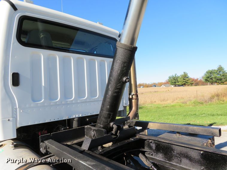 image for item DI3828 2008 Freightliner Business Class M2  dump truck