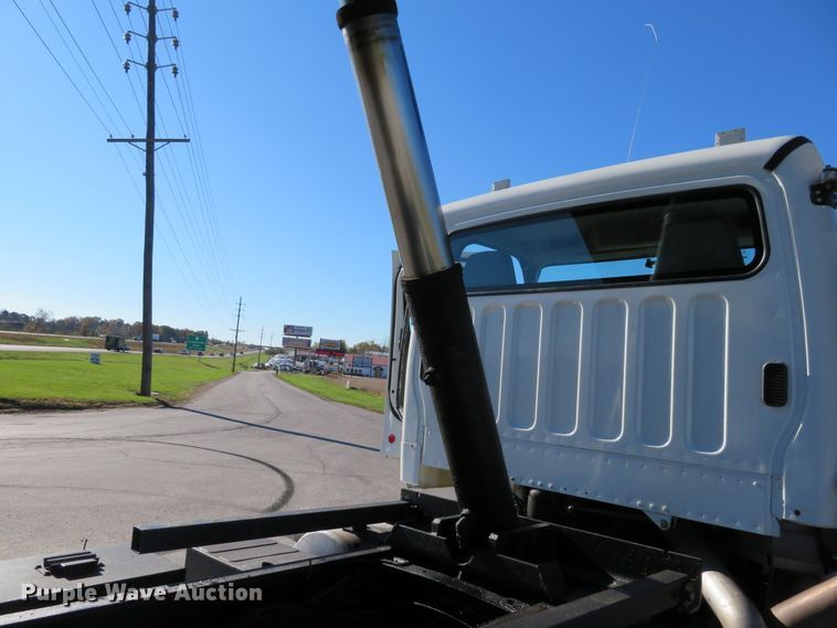 image for item DI3828 2008 Freightliner Business Class M2  dump truck