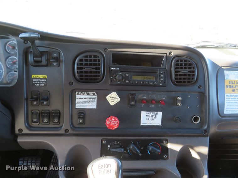 image for item DI3828 2008 Freightliner Business Class M2  dump truck