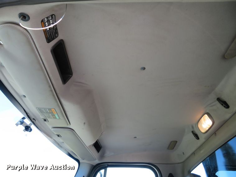 image for item DI3828 2008 Freightliner Business Class M2  dump truck