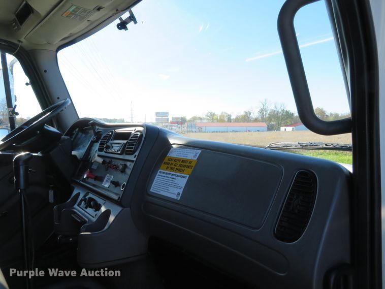 image for item DI3828 2008 Freightliner Business Class M2  dump truck