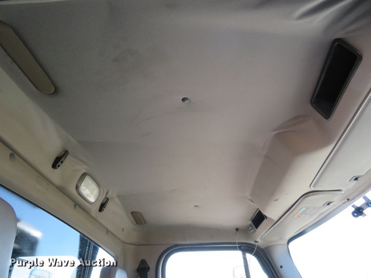 image for item DI3828 2008 Freightliner Business Class M2  dump truck