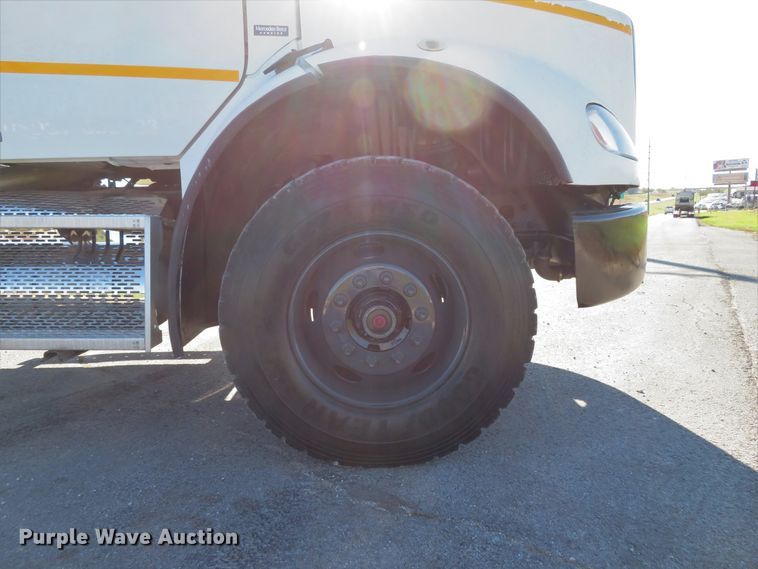 image for item DI3828 2008 Freightliner Business Class M2  dump truck