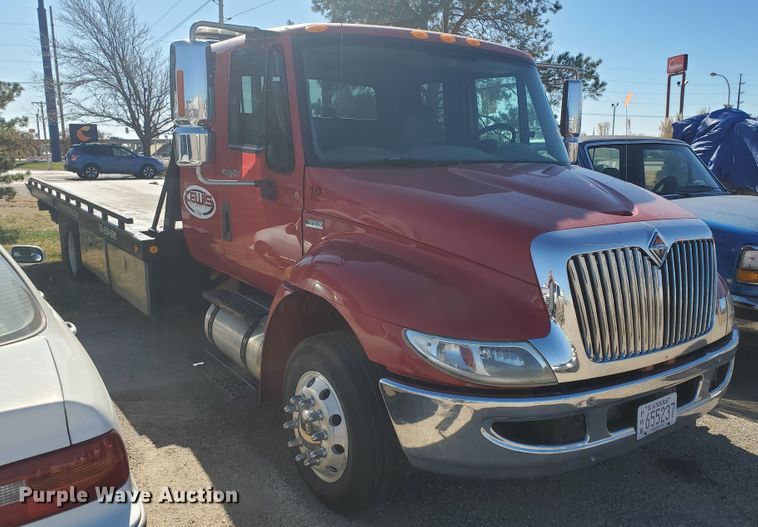 image for item DI5065 2012 International DuraStar 4300  rollback truck