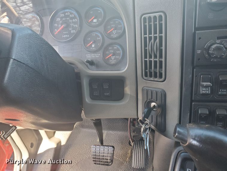 image for item DI5065 2012 International DuraStar 4300  rollback truck