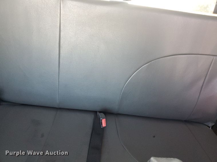 image for item DI5065 2012 International DuraStar 4300  rollback truck