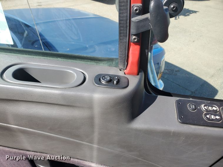 image for item DI5065 2012 International DuraStar 4300  rollback truck