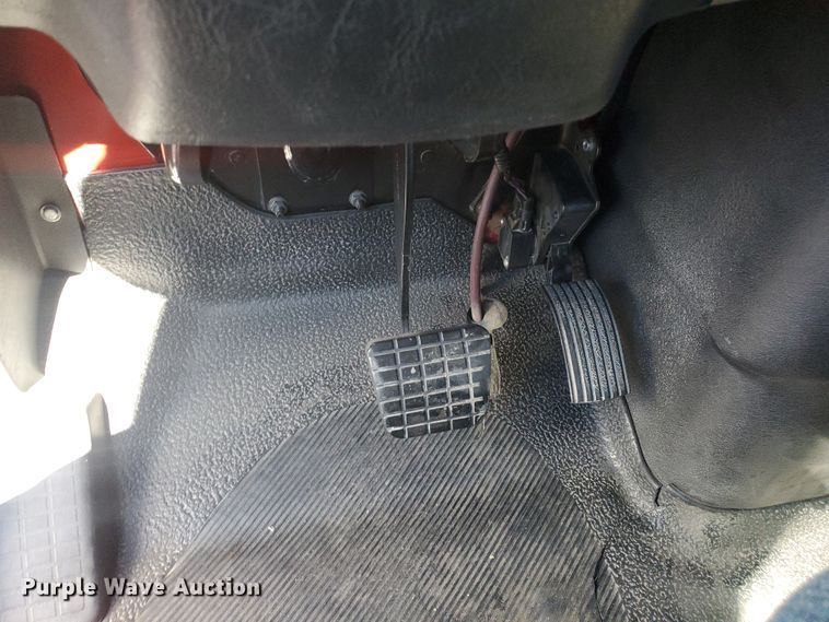 image for item DI5065 2012 International DuraStar 4300  rollback truck