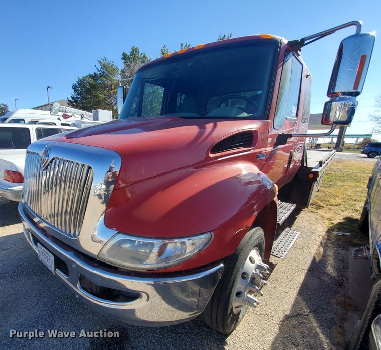 image for item DI5065 2012 International DuraStar 4300  rollback truck