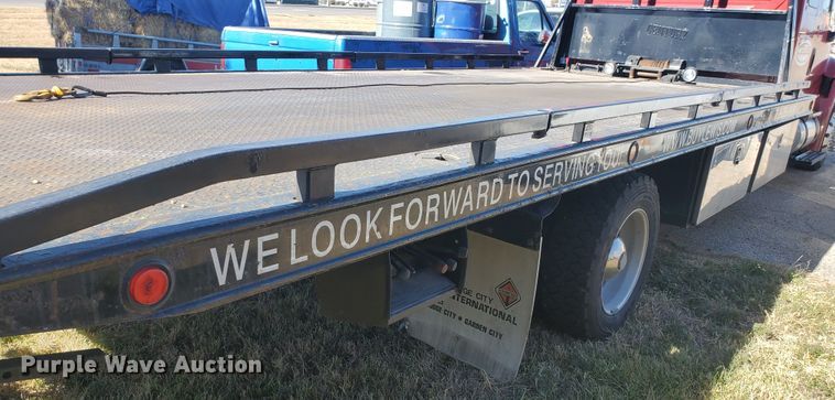 image for item DI5065 2012 International DuraStar 4300  rollback truck