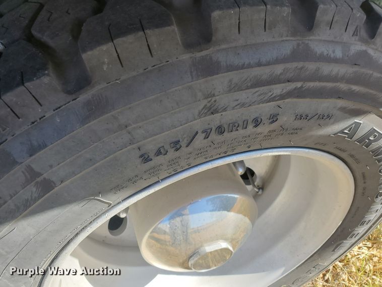 image for item DI5065 2012 International DuraStar 4300  rollback truck