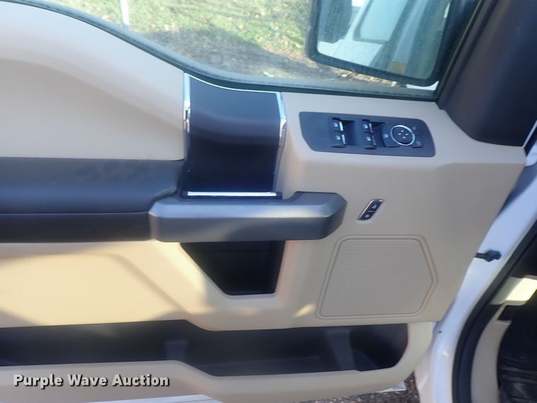 image for item DI7268 2018 Ford F150  SuperCrew pickup truck