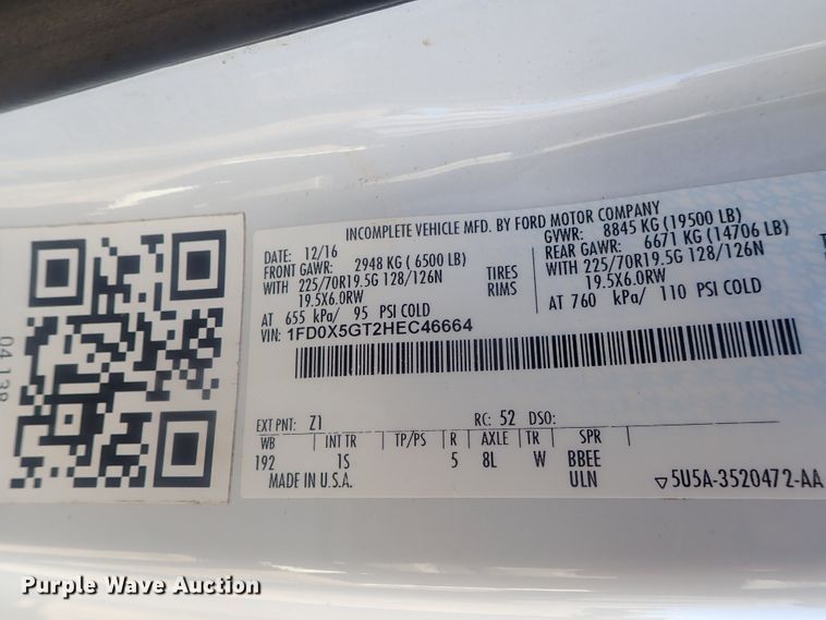 image for item DI7286 2017 Ford F550 Super Duty  SuperCab flatbed truck