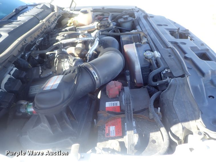 image for item DI7286 2017 Ford F550 Super Duty  SuperCab flatbed truck