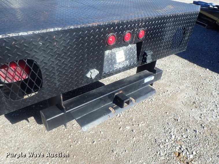 image for item DI7286 2017 Ford F550 Super Duty  SuperCab flatbed truck