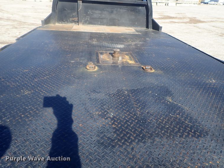 image for item DI7286 2017 Ford F550 Super Duty  SuperCab flatbed truck