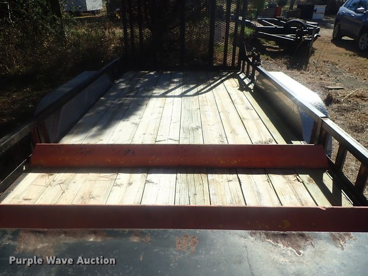 image for item DI7299 2005 PJ utility trailer