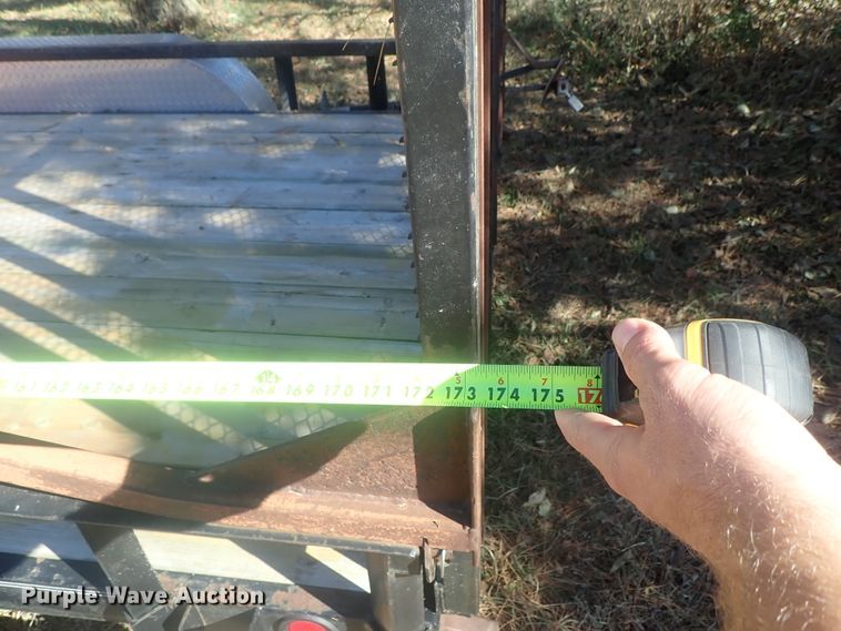 image for item DI7299 2005 PJ utility trailer