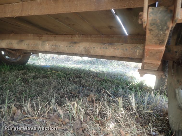 image for item DI7299 2005 PJ utility trailer