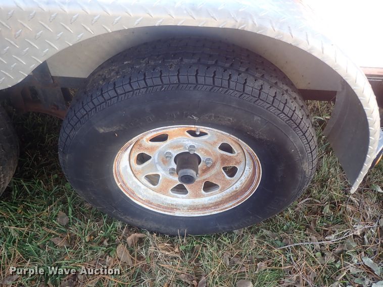 image for item DI7299 2005 PJ utility trailer