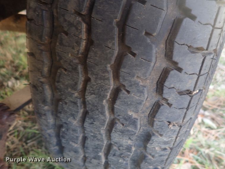 image for item DI7299 2005 PJ utility trailer