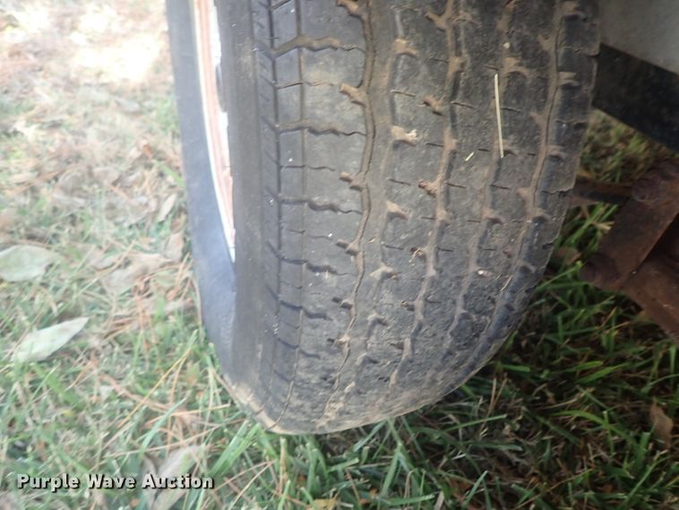 image for item DI7299 2005 PJ utility trailer