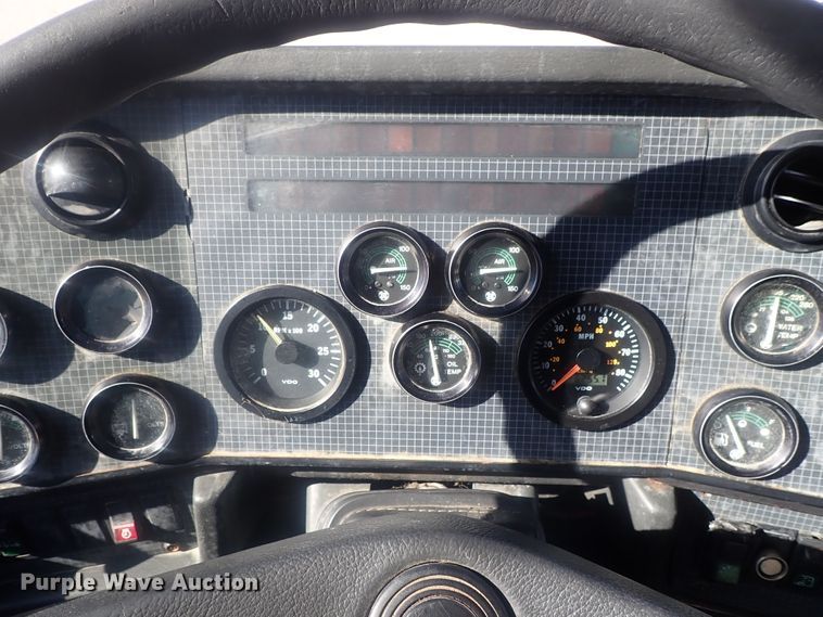 image for item DI7302 1997 Prevost H3-45  coach bus