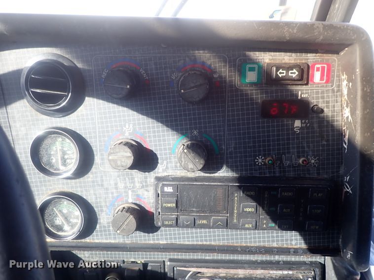 image for item DI7302 1997 Prevost H3-45  coach bus